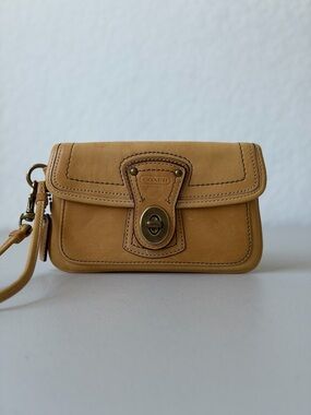 2008 Coach Legacy Wristlet - Tan